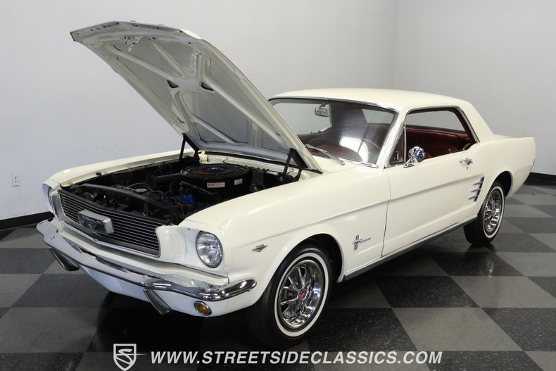 Unknown-Mustang-1966-White-Red-14