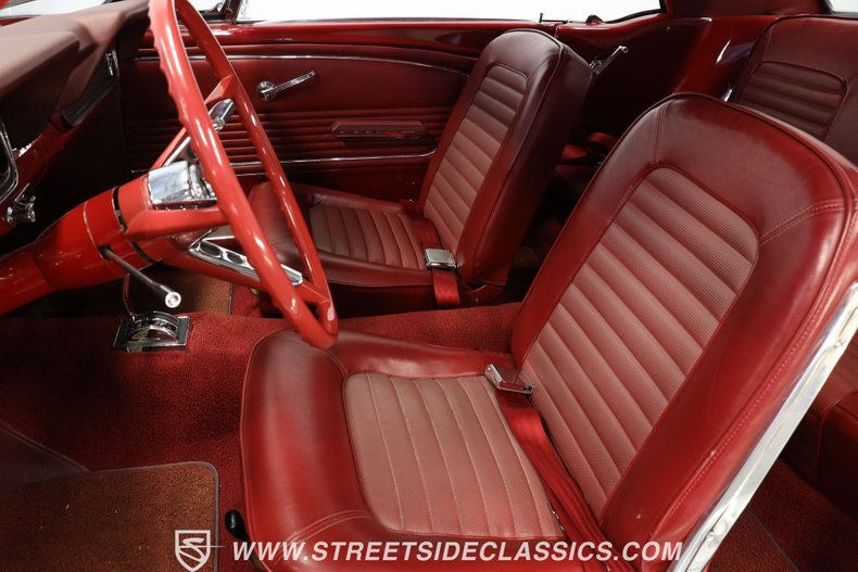 Unknown-Mustang-1966-White-Red-15
