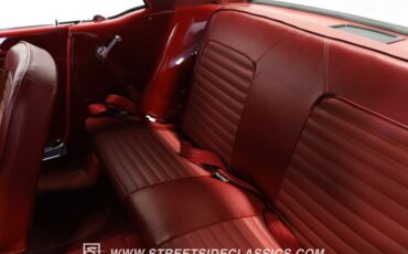 Unknown-Mustang-1966-White-Red-16