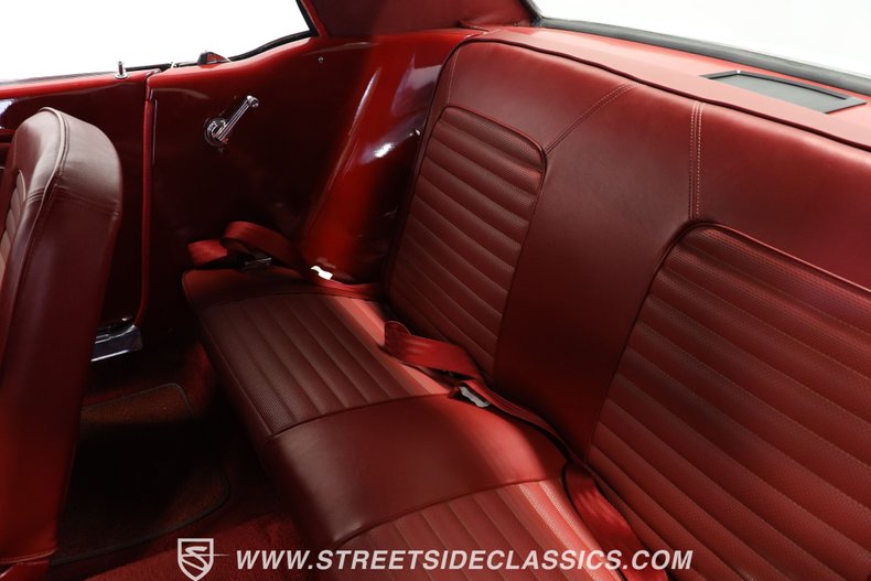 Unknown-Mustang-1966-White-Red-16