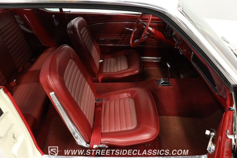 Unknown-Mustang-1966-White-Red-19