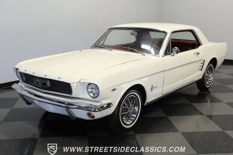 Unknown-Mustang-1966-White-Red-2