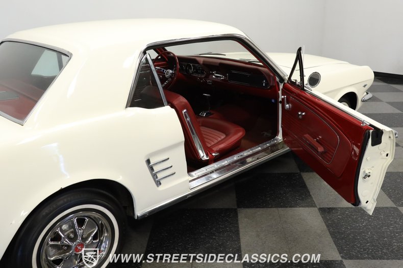 Unknown-Mustang-1966-White-Red-24