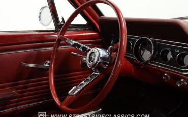 Unknown-Mustang-1966-White-Red-25