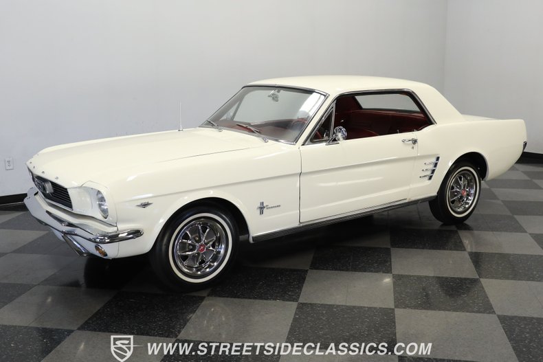 Unknown-Mustang-1966-White-Red-29