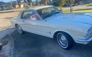 Unknown-Mustang-1966-White-Red-3