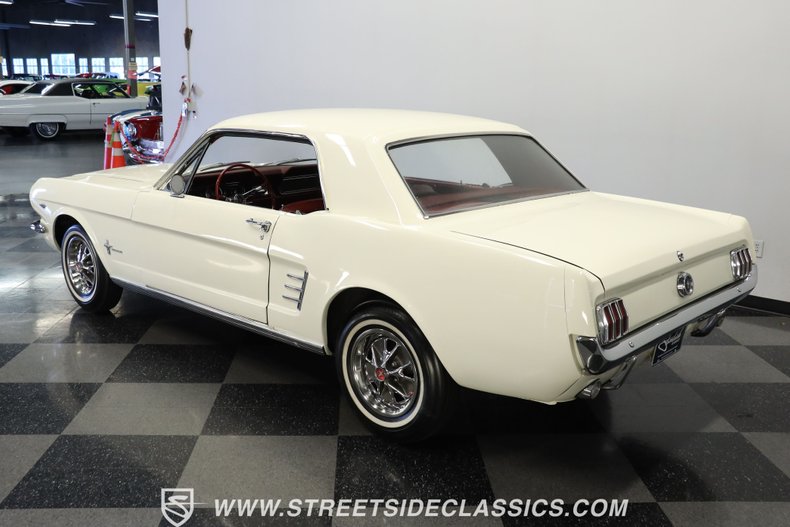 Unknown-Mustang-1966-White-Red-30