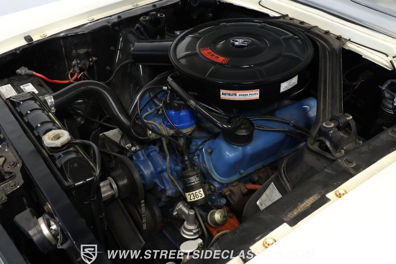 Unknown-Mustang-1966-White-Red-39