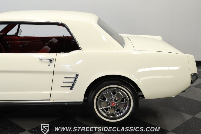 Unknown-Mustang-1966-White-Red-8