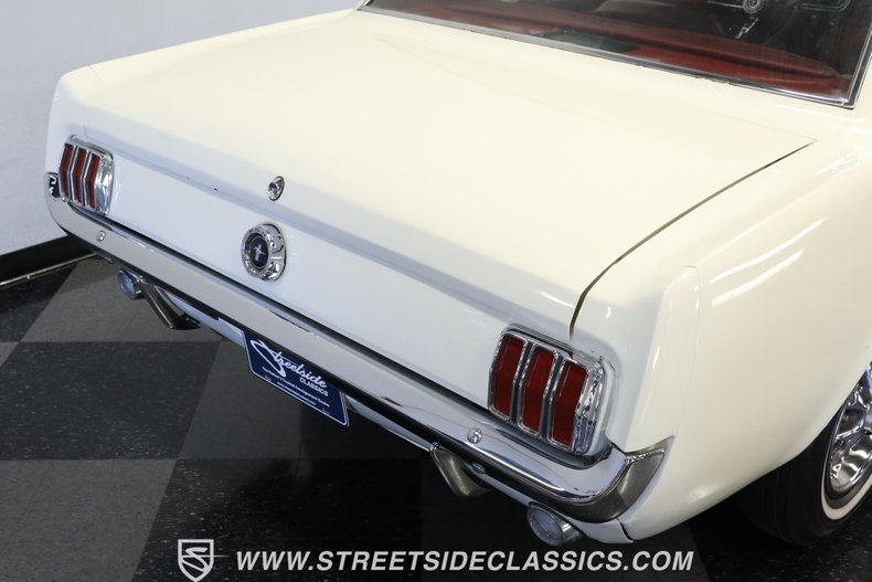 Unknown-Mustang-1966-White-Red-9