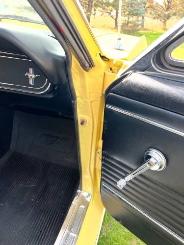 Unknown-Mustang-1966-Yellow-18