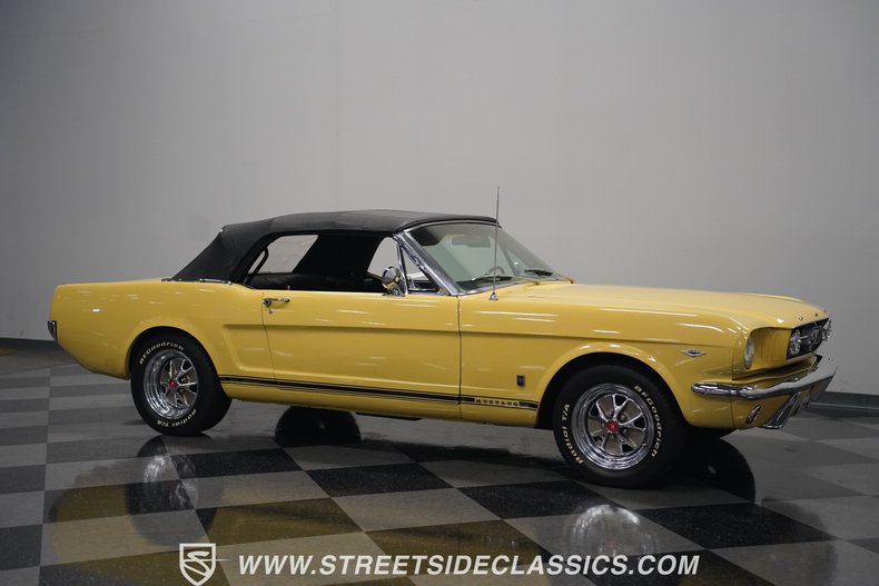 Unknown-Mustang-1966-Yellow-Black-17