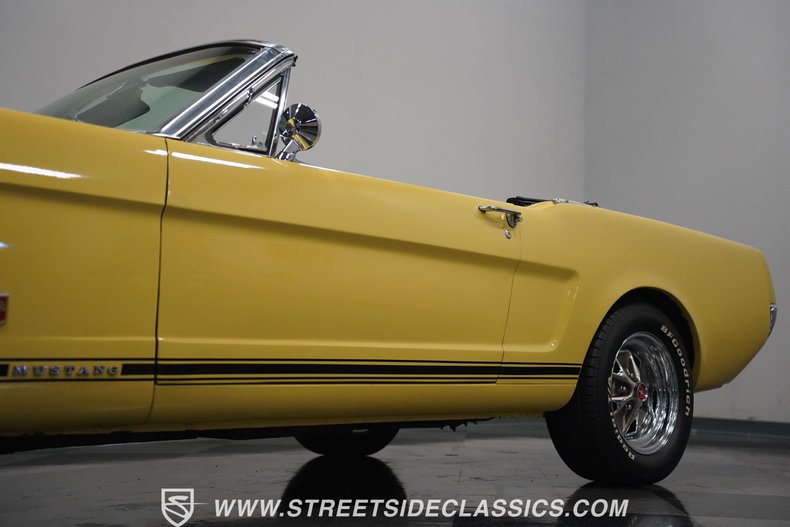 Unknown-Mustang-1966-Yellow-Black-23
