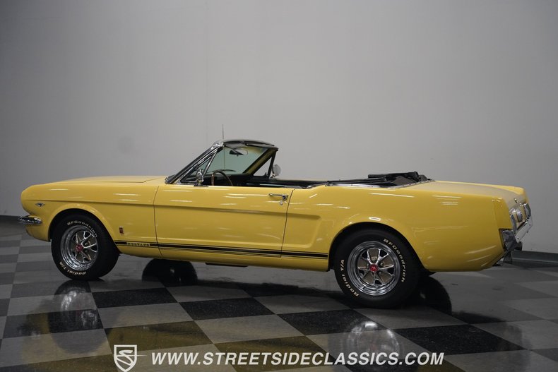 Unknown-Mustang-1966-Yellow-Black-9