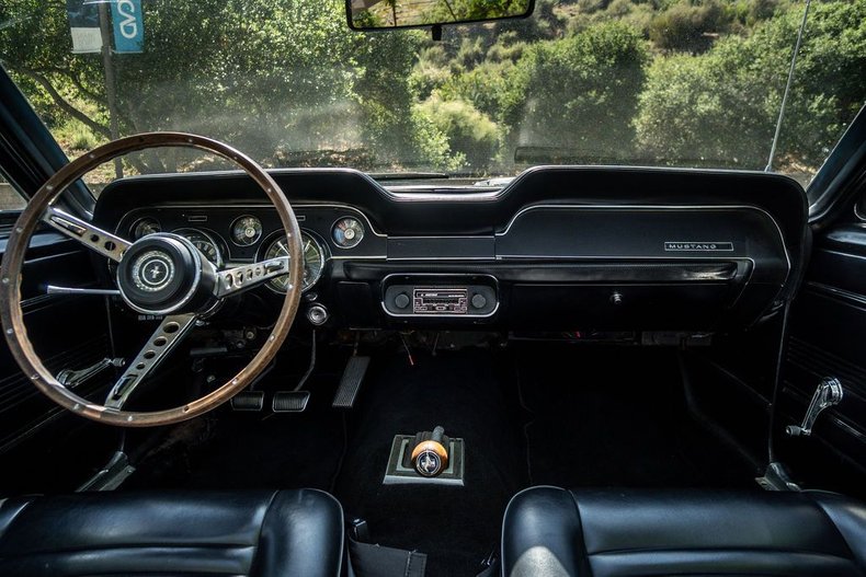 Unknown-Mustang-1967-Astro-Blue-Black-11