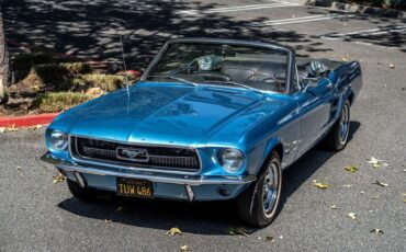 Unknown-Mustang-1967-Astro-Blue-Black-2