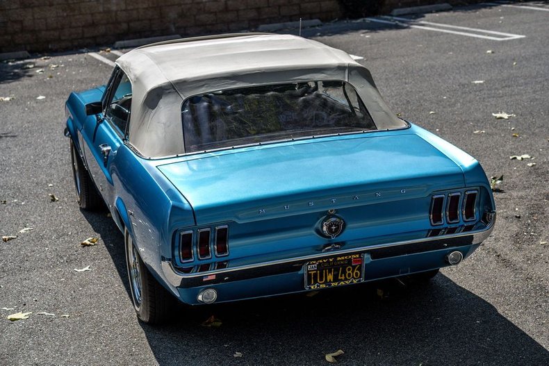 Unknown-Mustang-1967-Astro-Blue-Black-35