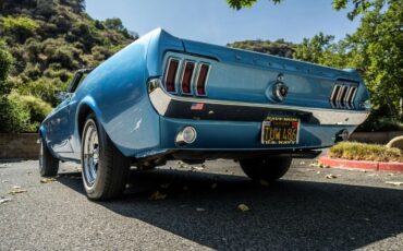 Unknown-Mustang-1967-Astro-Blue-Black-37