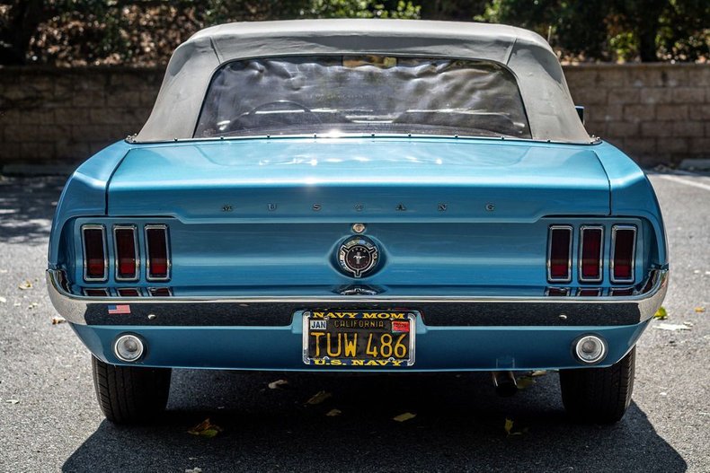 Unknown-Mustang-1967-Astro-Blue-Black-48