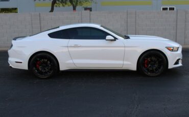 Unknown-Mustang-1967-BlackRed-Black-2