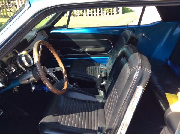 Unknown-Mustang-1967-Blue-Black-16
