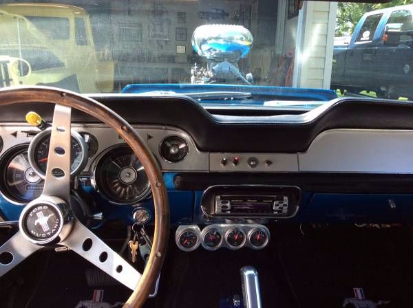 Unknown-Mustang-1967-Blue-Black-3