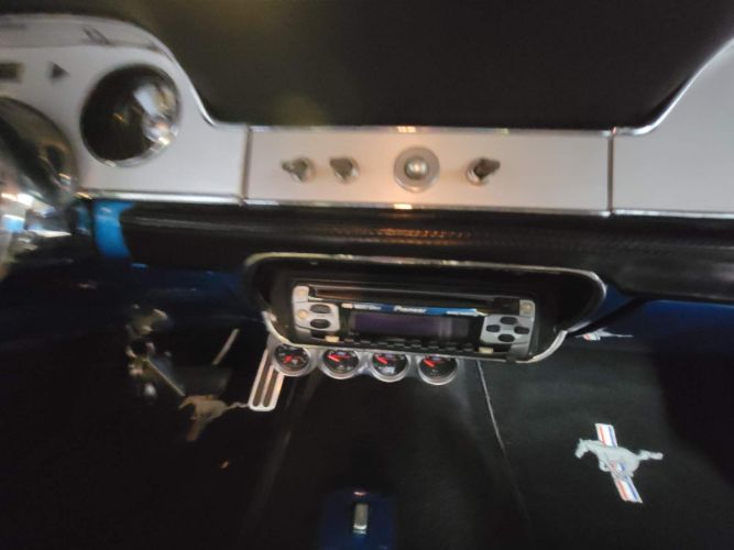 Unknown-Mustang-1967-Blue-Black-34