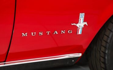 Unknown-Mustang-1967-Candy-Apple-Red-Black-18