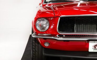 Unknown-Mustang-1967-Candy-Apple-Red-Black-31