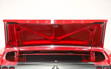 Unknown-Mustang-1967-Candy-Apple-Red-Black-45