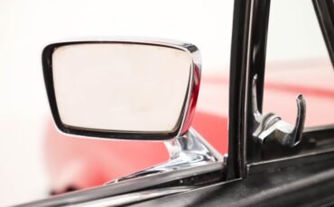 Unknown-Mustang-1967-Candy-Apple-Red-Black-9