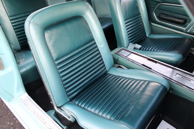 Unknown-Mustang-1967-Frost-Turquoise-Blue-11