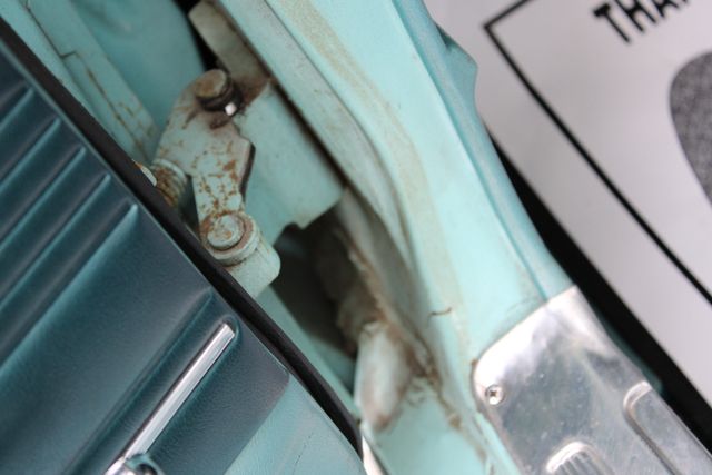 Unknown-Mustang-1967-Frost-Turquoise-Blue-17