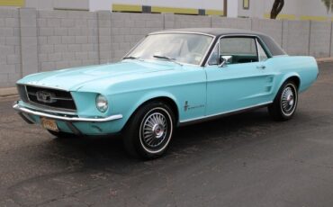 Unknown-Mustang-1967-Frost-Turquoise-Blue-19