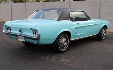 Unknown-Mustang-1967-Frost-Turquoise-Blue-24