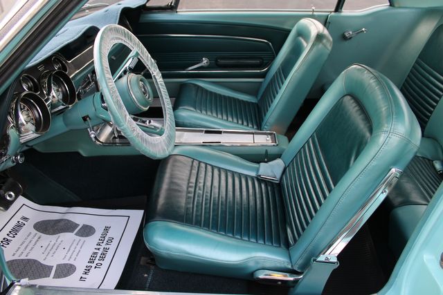 Unknown-Mustang-1967-Frost-Turquoise-Blue-34