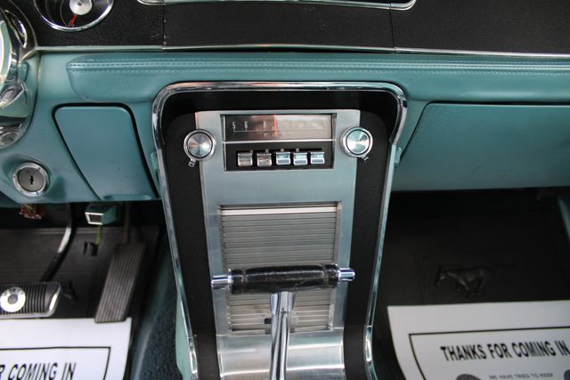 Unknown-Mustang-1967-Frost-Turquoise-Blue-37