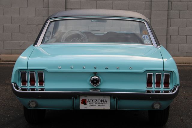 Unknown-Mustang-1967-Frost-Turquoise-Blue-4