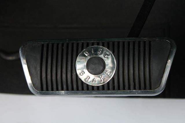 Unknown-Mustang-1967-Frost-Turquoise-Blue-42