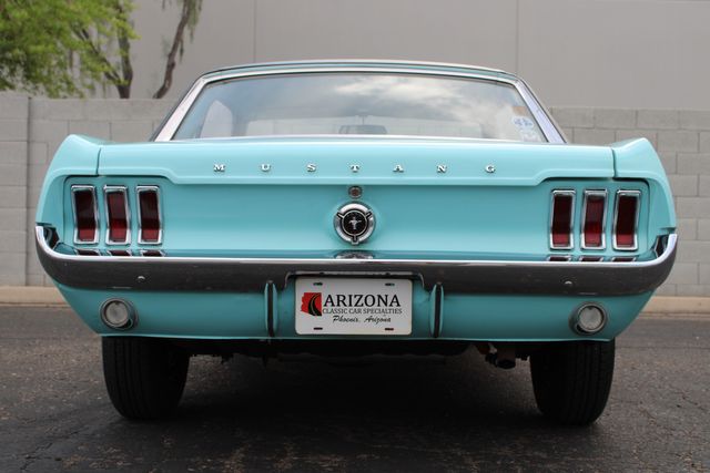 Unknown-Mustang-1967-Frost-Turquoise-Blue-5