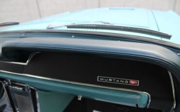 Unknown-Mustang-1967-Frost-Turquoise-Blue-7