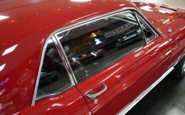 Unknown-Mustang-1967-Red-Black-11