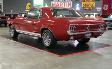 Unknown-Mustang-1967-Red-Black-35