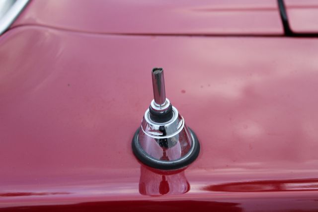Unknown-Mustang-1967-Red-Black-4