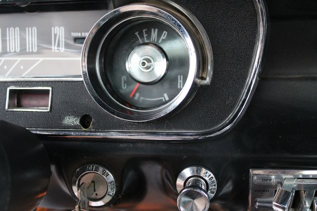 Unknown-Mustang-1967-Red-Black-42