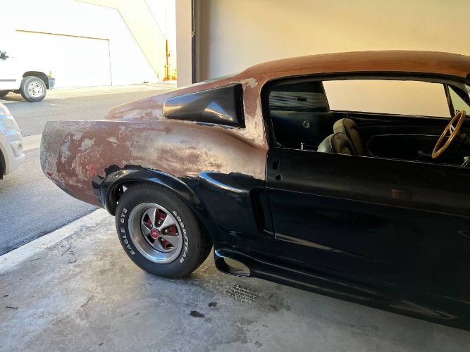 Unknown-Mustang-1967-Red-Sauterne-Gold-11