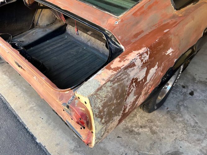 Unknown-Mustang-1967-Red-Sauterne-Gold-15