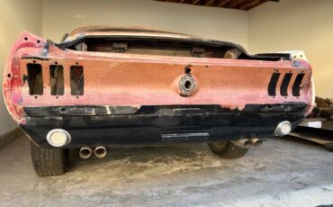 Unknown-Mustang-1967-Red-Sauterne-Gold-22