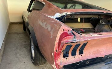Unknown-Mustang-1967-Red-Sauterne-Gold-9