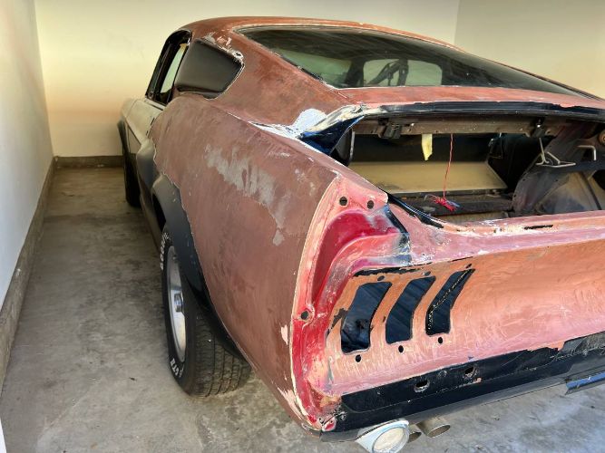 Unknown-Mustang-1967-Red-Sauterne-Gold-9
